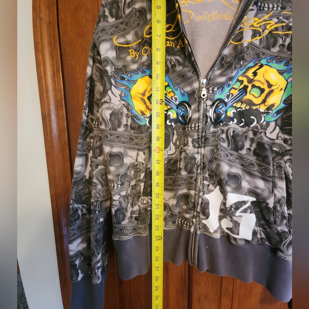 Ed Hardy Graphic Sweatshirt with Skull Design - Picture 10 of 13